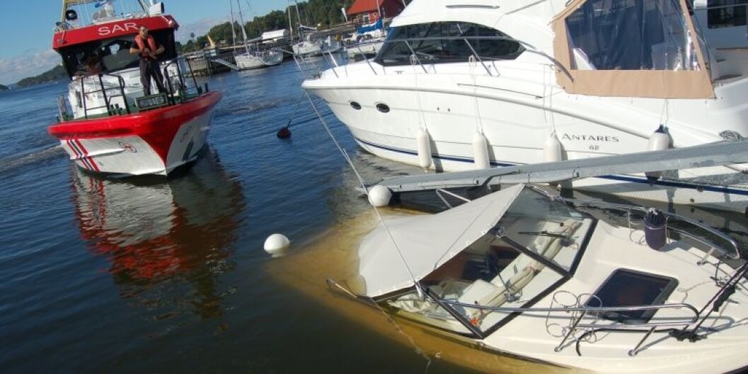 Senket båten til havnesjefen Senket båten til havnesjefen
