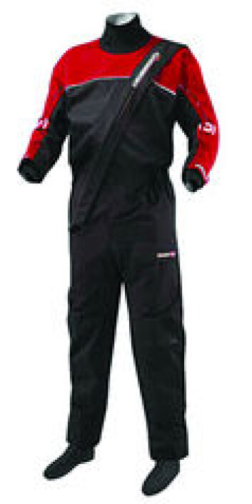 Cirrus-6515-RED-Black_5815 Cirrus-6515-RED-Black_5815
