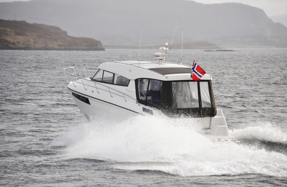 PÅ HJEMMEBANE: Skilsø 34 er en fin turbåt, både for raske fisketokt og på lange ferieturer.