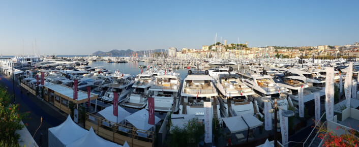 SEPTEMBER: Canns Yachtingfestival.