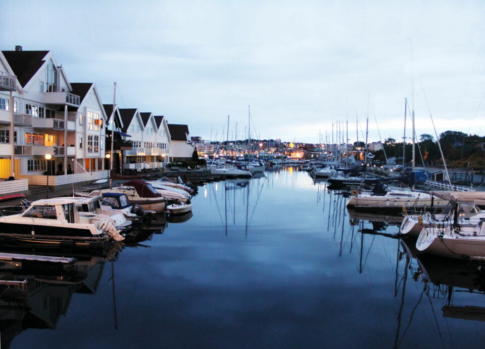Fredelig idyll: Sommernatten senker seg over Stavanger. Bildet er tatt fra Sølyst.