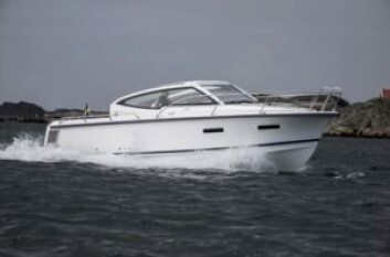 NIMBUS: Med et lettdrevet skrog i lav hastighet er den nye 305 Drophead som skapt for elektrisk motor, men best på lave hastigheter. NIMBUS: Med et lettdrevet skrog i lav hastighet er den nye 305 Drophead som skapt for elektrisk motor, men best på lave hastigheter.