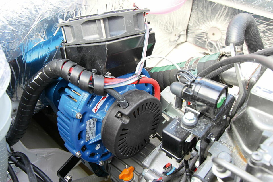 KAN ETTERMONTERES: Denne el-motoren gjør båten om til hybridbåt.