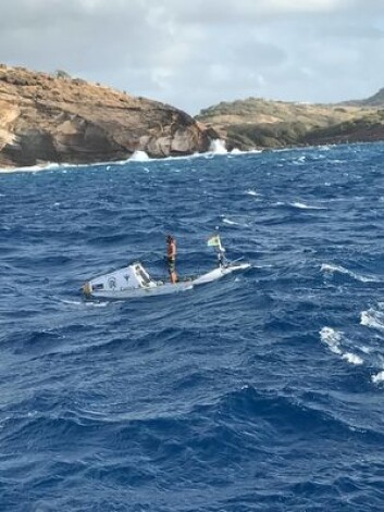 SUP: Chris Bertish ankom Antigua i Karibia etter å ha padlet i 93 døgn fra Marokko. SUP: Chris Bertish ankom Antigua i Karibia etter å ha padlet i 93 døgn fra Marokko.