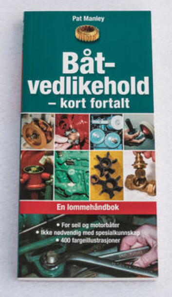 HENDIG: 144 sider i et hendig format kan være nyttig å ha om bord. HENDIG: 144 sider i et hendig format kan være nyttig å ha om bord.