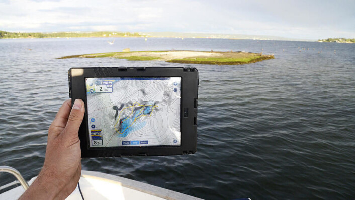 MER DETALJERT: Sjøkart får detaljer som man selv bare kunne lage privat for områder man har seilet over med et godt ekkolodd. Her med SonarCharts Live. MER DETALJERT: Sjøkart får detaljer som man selv bare kunne lage privat for områder man har seilet over med et godt ekkolodd. Her med SonarCharts Live.