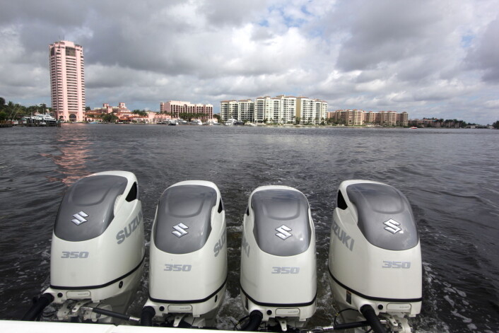 KRAFT: Fire motorer med 350 hestekrefter sparker godt. KRAFT: Fire motorer med 350 hestekrefter sparker godt.