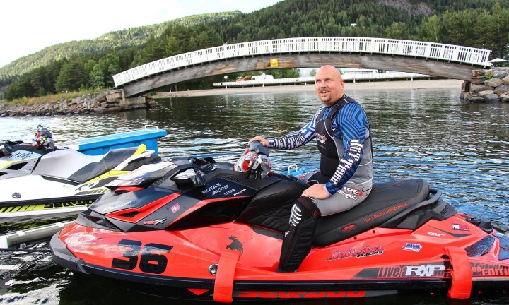 – Nei, kommunene kan ikke bare forby vannscootere