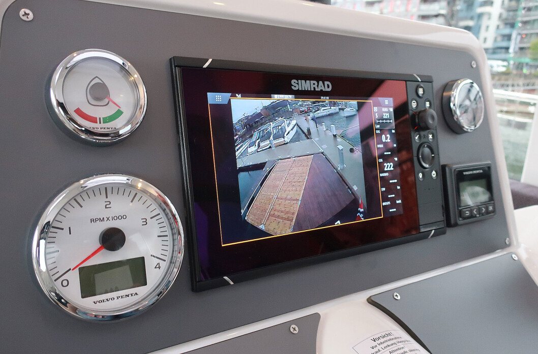 NYTT: Navico med Simrad og B&G lanserer en rekke nyheter. Utstyret kommer nå også på Bavaria-båtene som har vraket Garmin. NYTT: Navico med Simrad og B&G lanserer en rekke nyheter. Utstyret kommer nå også på Bavaria-båtene som har vraket Garmin.