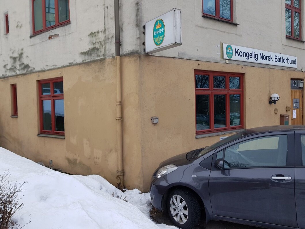 KNBF: Lokalene er godkjent som lager. Forholdene er meldt til Arbeidstilsynet, og plan- og bygninsetaten kreves det redgjørelse. KNBF: Lokalene er godkjent som lager. Forholdene er meldt til Arbeidstilsynet, og plan- og bygninsetaten kreves det redgjørelse.