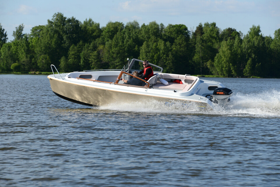 DYRT: Merione 22 er spesialutviklet for elmotor, og er bygget lettere enn vanlige båter. Under dørken har båten en batteripakke fra BMW i3.