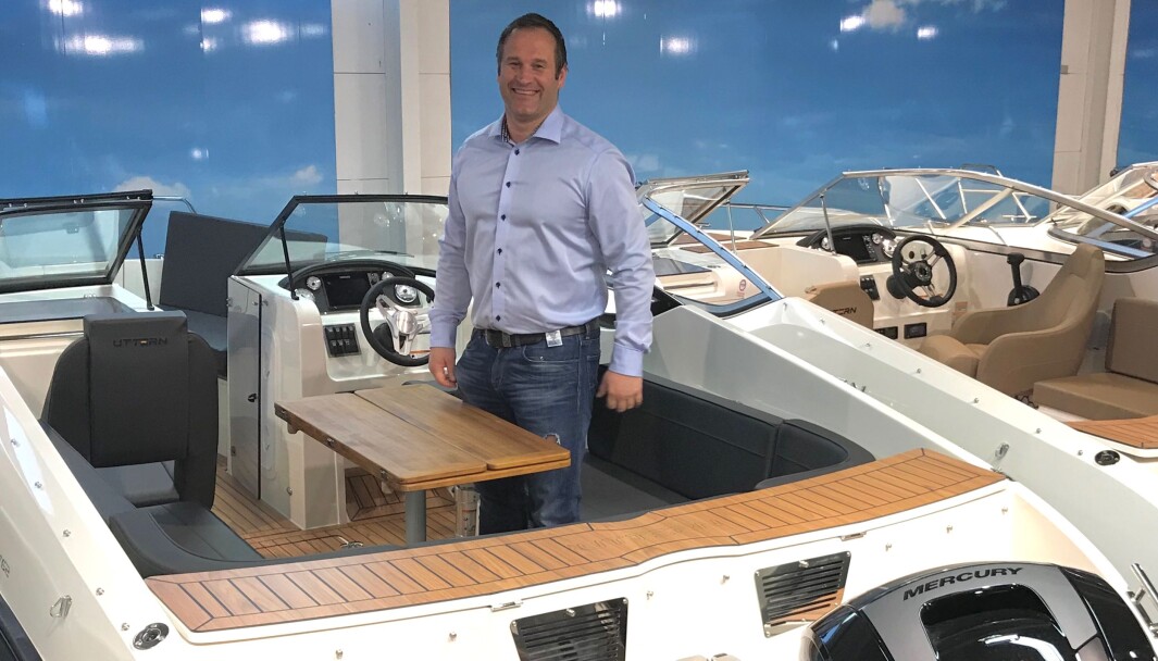 Terje Bakken er CEO i Bakken Motor AS. Her viser han frem Uttern T62. Terje Bakken er CEO i Bakken Motor AS. Her viser han frem Uttern T62.
