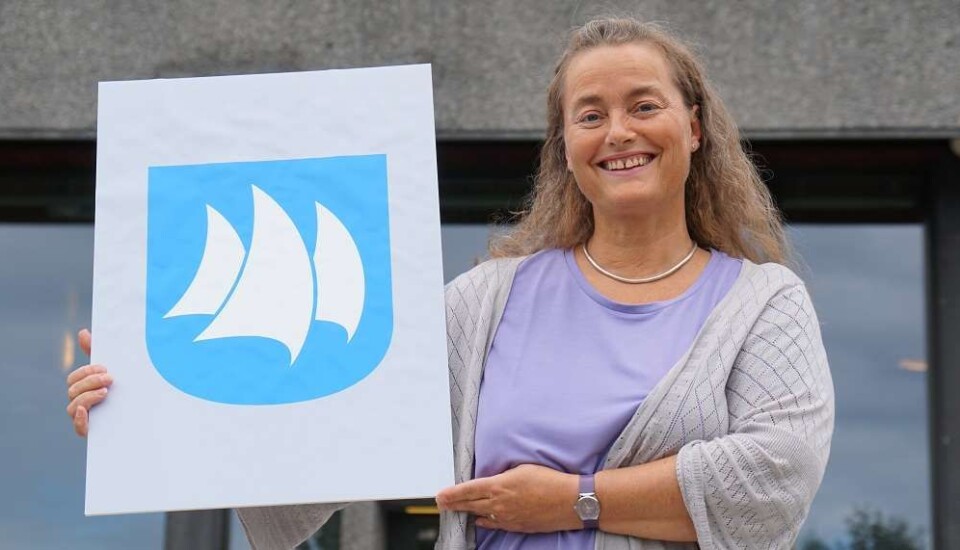 SEIL: Kirsten I. Greine har har ideen bak det nye kommunevåpenet.