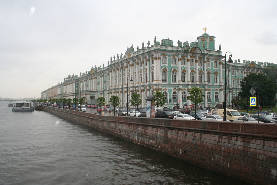 IMPONERENDE BYGGVERK: Eremitasjen med Vinterpalasset i St. Petersburg. Dette er et statlig museum med seks bygninger, hvorav Eremitasjen er det mest kjente. Foto: Privat. IMPONERENDE BYGGVERK: Eremitasjen med Vinterpalasset i St. Petersburg. Dette er et statlig museum med seks bygninger, hvorav Eremitasjen er det mest kjente. Foto: Privat.