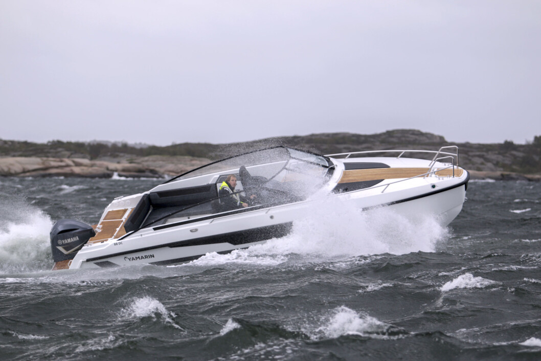 NY DAYCRUISER FRA FINLAND: Yamarin 88 DC er produsentens nye flaggskip. NY DAYCRUISER FRA FINLAND: Yamarin 88 DC er produsentens nye flaggskip.