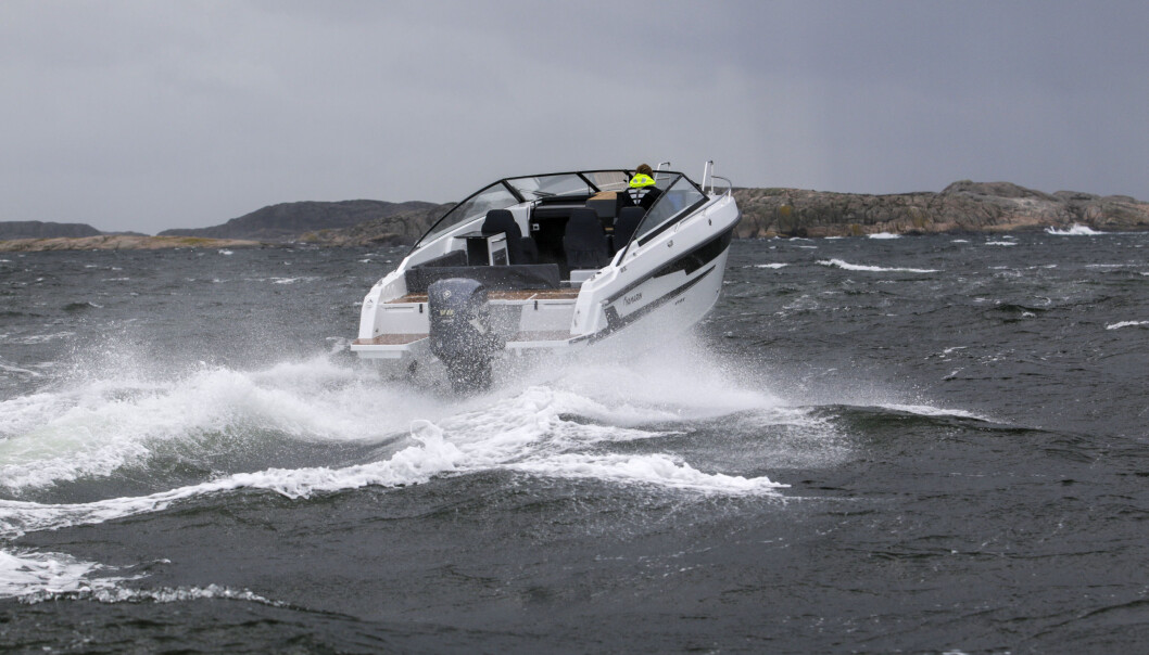 DAYCRUISER FRA FINLAND: Store daycruisere var populære i fjor, her Yamarin 88 DC . DAYCRUISER FRA FINLAND: Store daycruisere var populære i fjor, her Yamarin 88 DC .