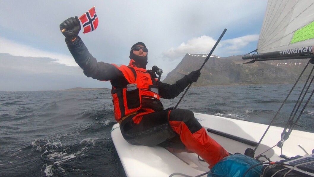 REKORD: Magne Klann er den i verden som har seilt lengst alene i en jolle. REKORD: Magne Klann er den i verden som har seilt lengst alene i en jolle.