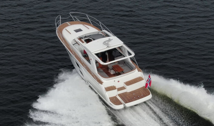 Marex 360 CC: Velkjørende, trygg og komfortabel. Marex 360 CC: Velkjørende, trygg og komfortabel.
