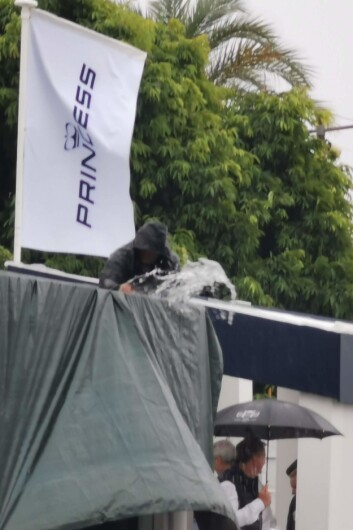 ØS PØS: Første messedag på Cannes Yachting Festival. ØS PØS: Første messedag på Cannes Yachting Festival.
