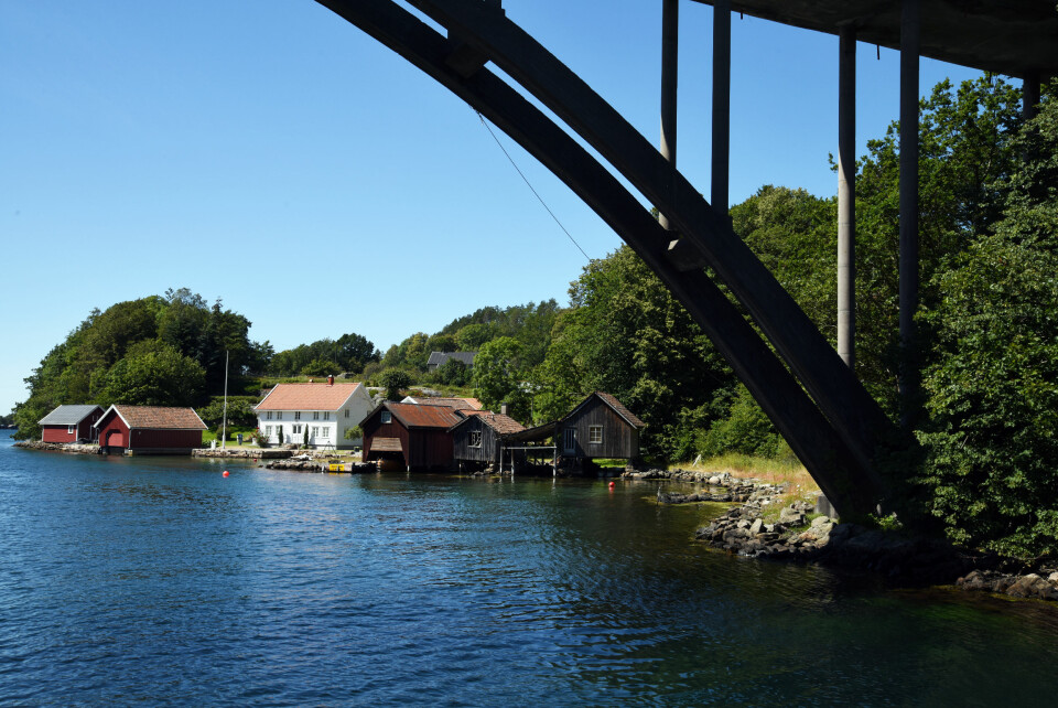 MOT KORSHAMN: Når man går via Spangereidkanalen må man gjennom det smale Jåsundet før man kan fortsette via Bjødnesodden og Korshamn.