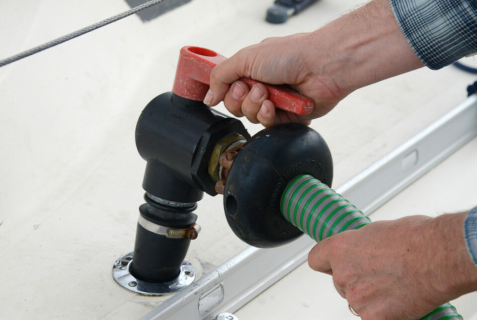 SEPTIK: Til sommeren kan det bli påbudt med septiksystem i båter på Østlandet. En del eldre båter installere septiktank. Se våre tips.