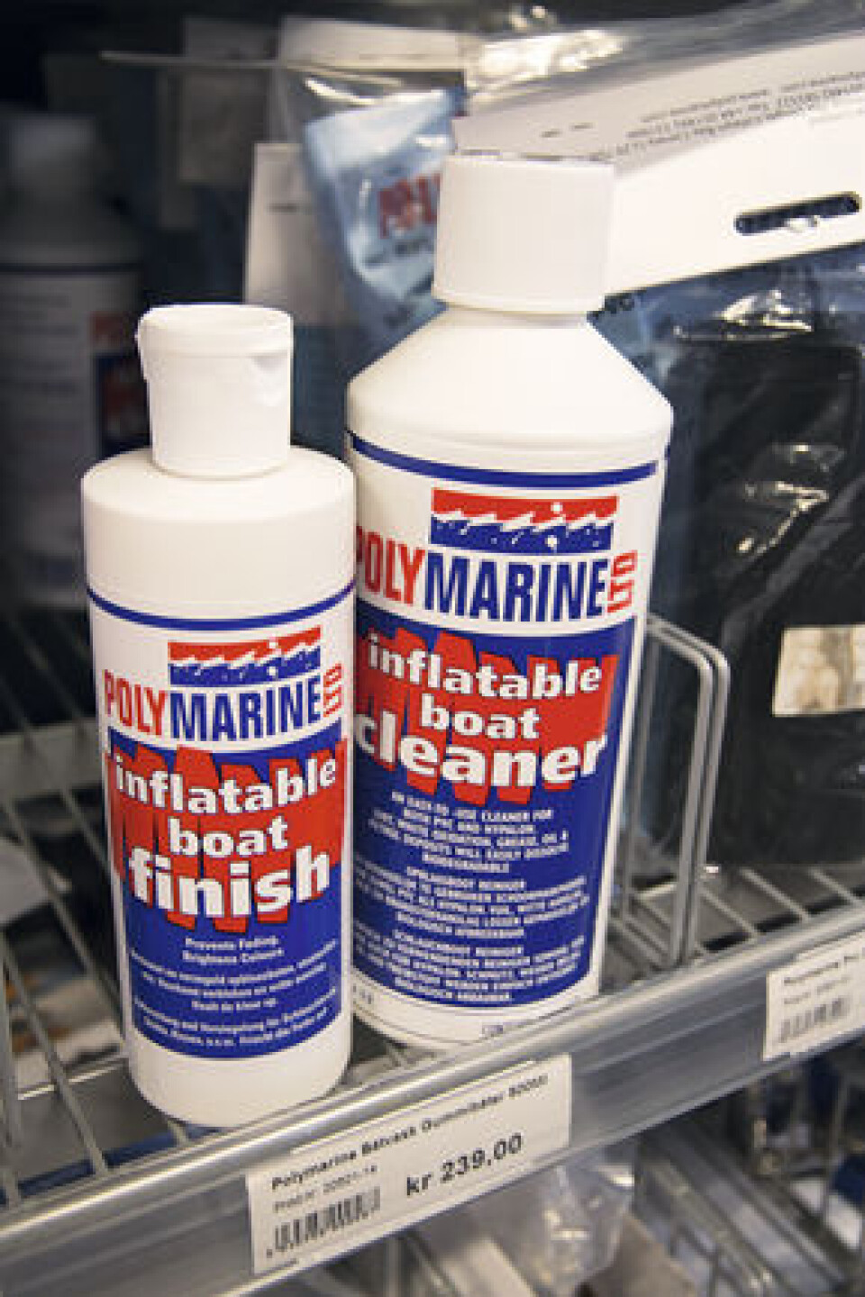 ANBEFALES: Hos Maritim anbefales dette til rens og til finish på gummijoller. ANBEFALES: Hos Maritim anbefales dette til rens og til finish på gummijoller.