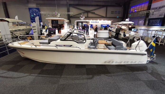 MINITENDER: Nimbus T8 på båtmessen i Gøteborg. MINITENDER: Nimbus T8 på båtmessen i Gøteborg.