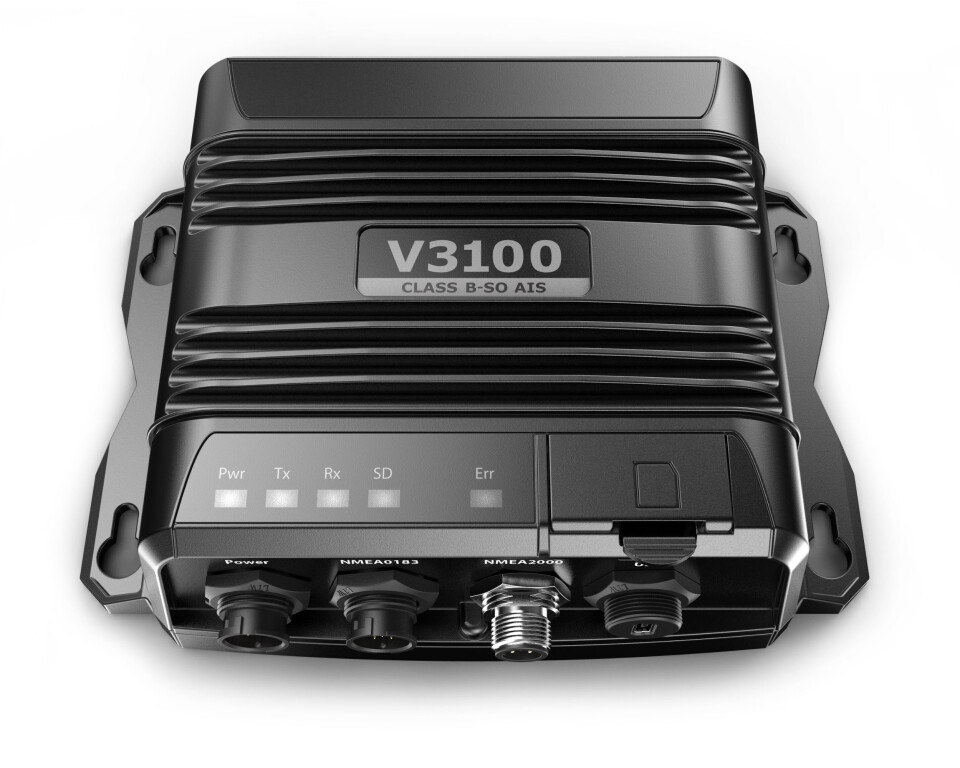 NY: Simrad V3100 Class B AIS har egenskaper som tidligere bare var tilgjengelig i det proffe markedet.