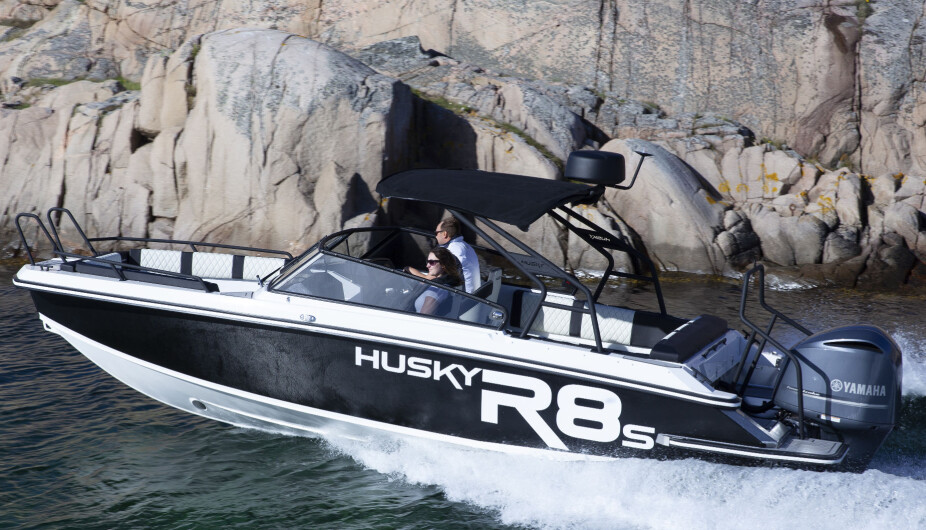 SOLID: Husky R8S.