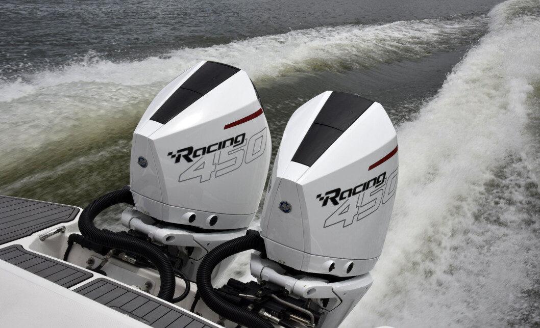 KRAFTPLUGGER: De nye Mercury 450 leveres i ulike design. KRAFTPLUGGER: De nye Mercury 450 leveres i ulike design.