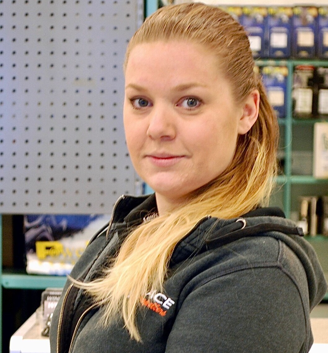 Nina Dorthea Terjesen (29) overtar det administrative roret i Winrace Propellers AS. Nina Dorthea Terjesen (29) overtar det administrative roret i Winrace Propellers AS.