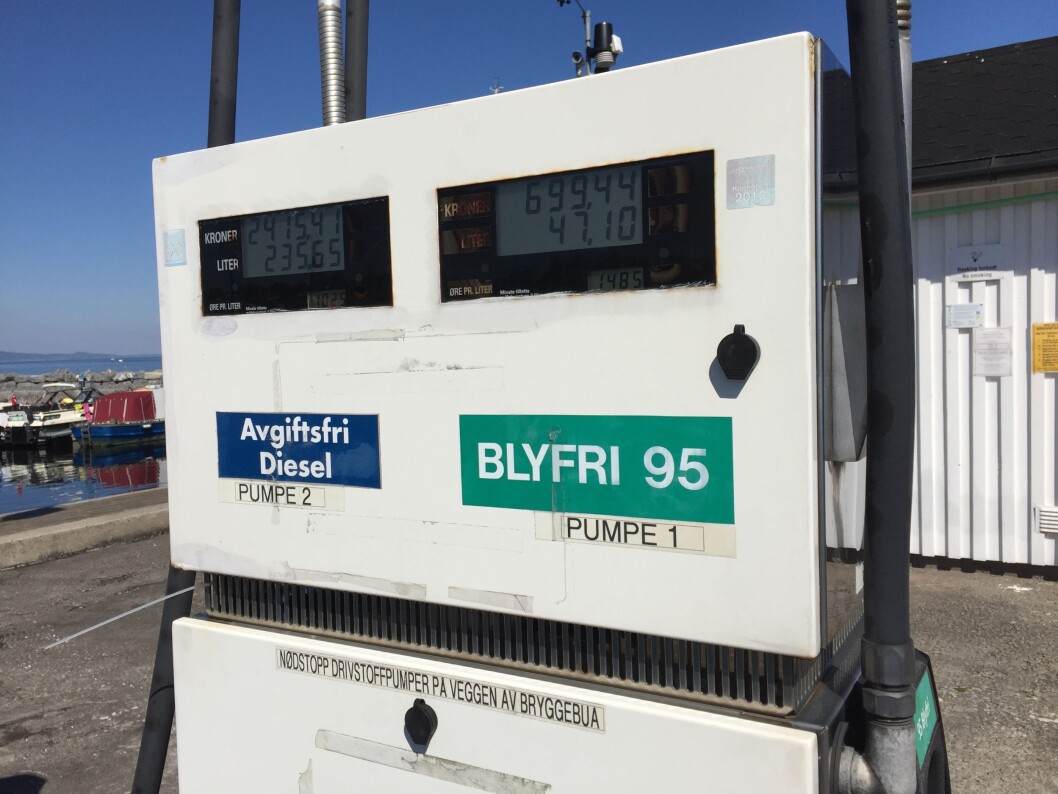 FORTSATT AVGIFTSFRITAK: Det ble ingenting av Venstres forslag om å fjerne avgiftsfritaket på båtdiesel. Foto: Amund Rich. Løken FORTSATT AVGIFTSFRITAK: Det ble ingenting av Venstres forslag om å fjerne avgiftsfritaket på båtdiesel. Foto: Amund Rich. Løken