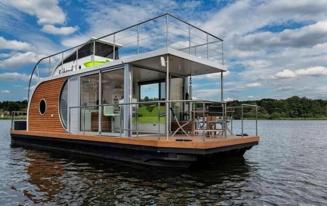 FLYTTE I BÅT: På årets Båter i sjøen kan du oppleve det flytende, moderne hjemmet, Nautino Premium Maxi, den eneste av sitt slag i Skandinavia.