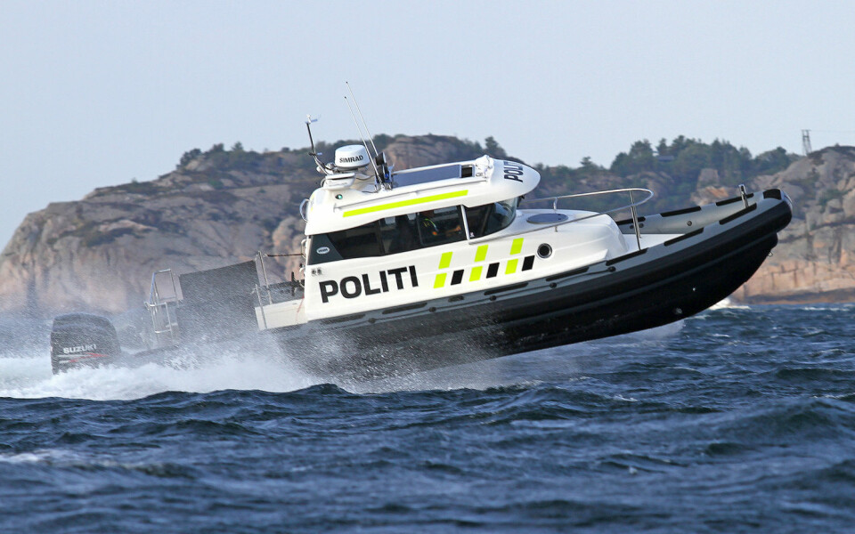 DEKKER STØRRE OMRÅDE: Politibåtene i Arendal og Kristiansand skal dekke et større område enn tidligere på grunn av økonomiske innstramninger.
