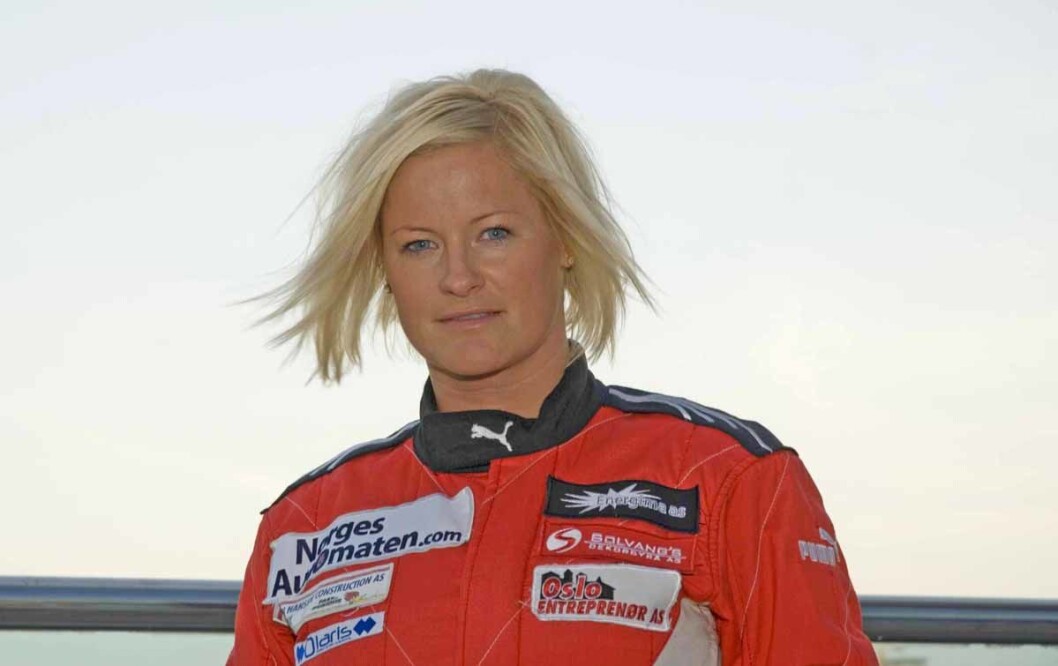 DRAHJELP: Marit Strømøy talte varmt for Tønsberg i det internasjonale båtsportforbundet. Foto: Båtmagasinet. DRAHJELP: Marit Strømøy talte varmt for Tønsberg i det internasjonale båtsportforbundet. Foto: Båtmagasinet.