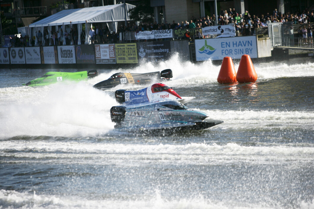 NY FOLKEFEST: Tønsberg har fått VM-runden i Formel 2 også neste år. Det er duket for ny folkefest. Foto: Amund Rich. Løken. NY FOLKEFEST: Tønsberg har fått VM-runden i Formel 2 også neste år. Det er duket for ny folkefest. Foto: Amund Rich. Løken.