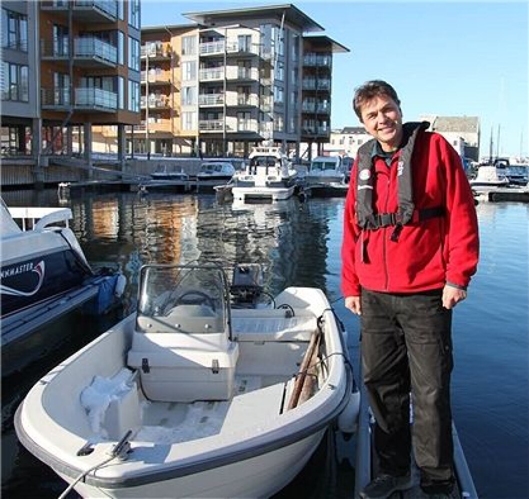 – Det er veldig bra om fritidsfartøy er utstyrt med redningsflåte, men det regnes ikke personlig flyteutstyr, sier sjøfartsdirektør Olav Akselsen (Foto: Sjøfartsdirektoratet - Eilif Fjon) – Det er veldig bra om fritidsfartøy er utstyrt med redningsflåte, men det regnes ikke personlig flyteutstyr, sier sjøfartsdirektør Olav Akselsen (Foto: Sjøfartsdirektoratet - Eilif Fjon)