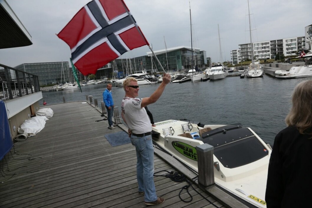 STOR STEMNING: Norske flagg og stor stemning i København i dag. Foto: Per Heegaard.