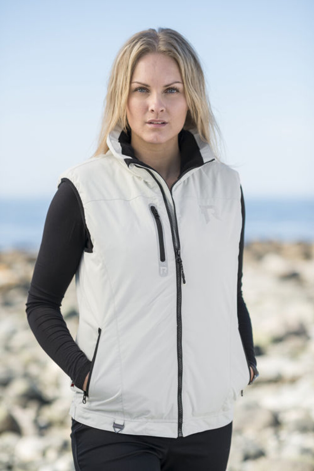 FLYTEVEST: Det er lenge siden den gamle oransje fra Helly Hansen. FLYTEVEST: Det er lenge siden den gamle oransje fra Helly Hansen.