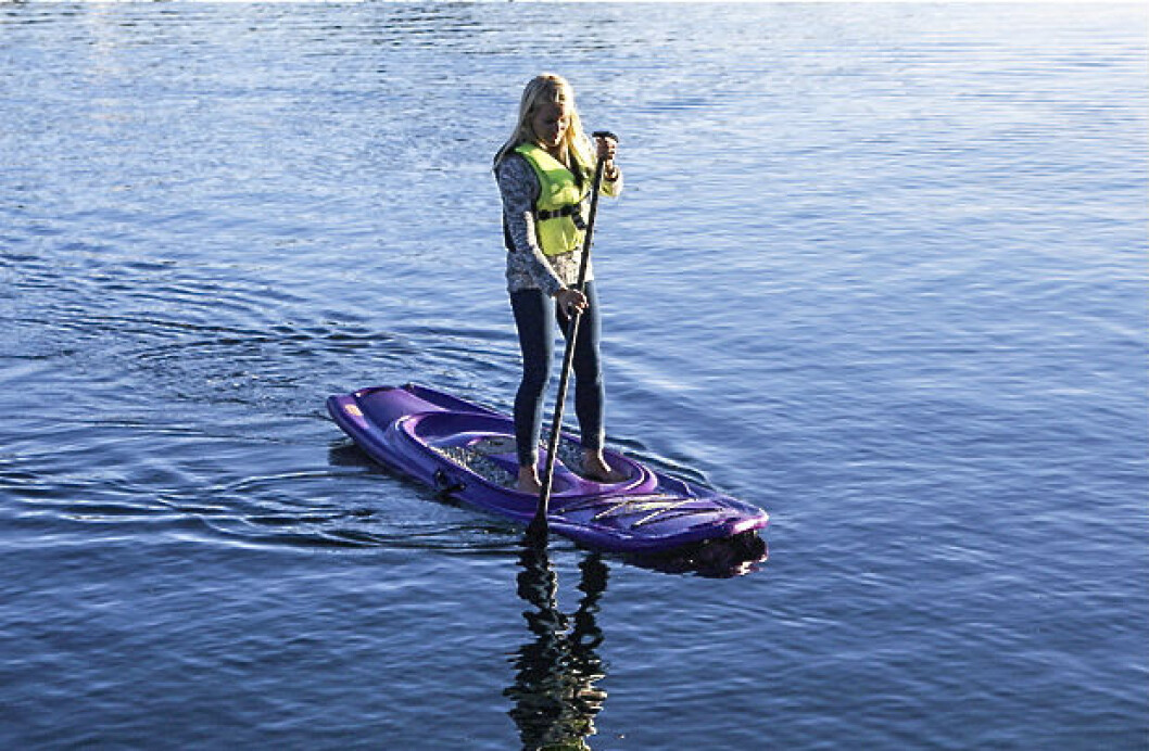 STÅENDE PADLING har blitt en trend som har fått fotfeste i Norge de siste par årene. STÅENDE PADLING har blitt en trend som har fått fotfeste i Norge de siste par årene.