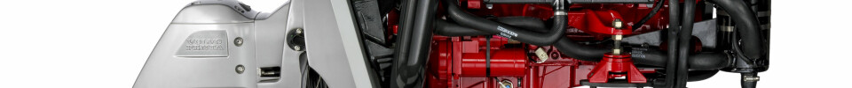 BENSINBAMSE: Nye Volvo Penta V8-430 yter 430 hk ved 5800 rpm.