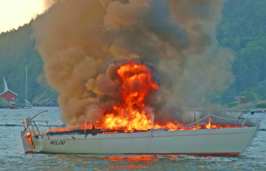 BRANN: Båtbranner kan få tragiske utfall. Enkle grep kan hindre skade. FOTO: Jørn Søderholm/arkiv