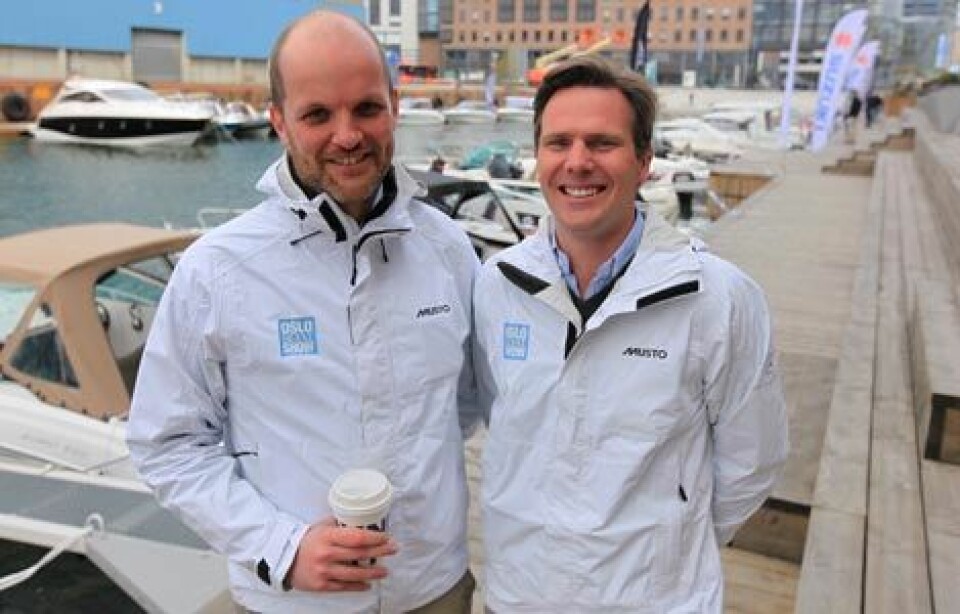 Erik Jaer (t.v) og Marius Kragstad i Oslo Boat Show er lettet over at BI-bryggen nå ser ut til å redde messa.