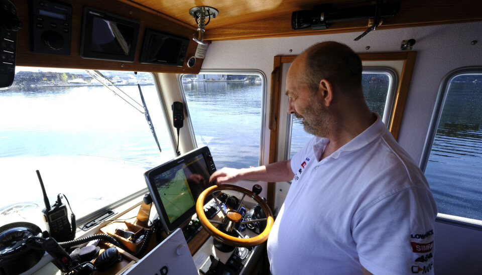 OPPFRISKNING: Rolf Fossumstuen i Navico anbefaler den som er usikker om å friske opp kunnskapen om plotterens basisfunksjoner før man legger ut på tur. OPPFRISKNING: Rolf Fossumstuen i Navico anbefaler den som er usikker om å friske opp kunnskapen om plotterens basisfunksjoner før man legger ut på tur.