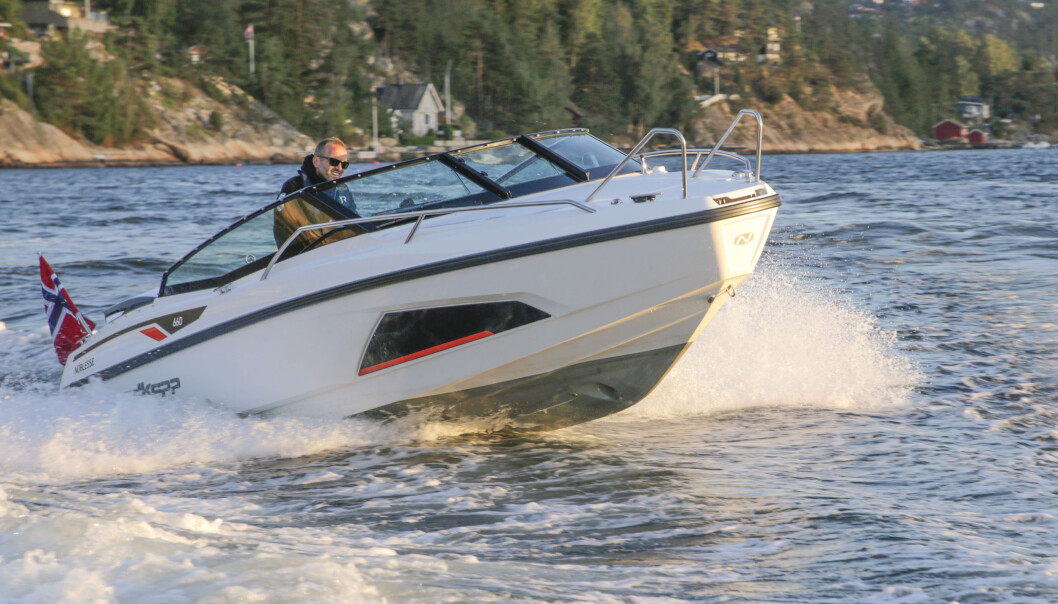 NY MOTOR: Sting og Nordkapp får ny motor etter at Evinrude legger ned produksjonen. NY MOTOR: Sting og Nordkapp får ny motor etter at Evinrude legger ned produksjonen.