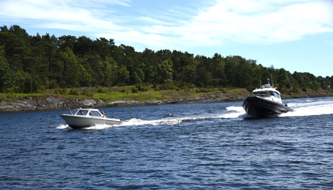 TRAVELT: Mange har det travelt på sjøen som her i Langesund. En fartsbot kommer på 1500 kroner. TRAVELT: Mange har det travelt på sjøen som her i Langesund. En fartsbot kommer på 1500 kroner.