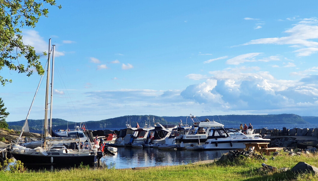 GODT BÅTLIV: Med vakker natur og hyggelige folk er båtlivet på sitt beste, her fra Mølen i sommer. GODT BÅTLIV: Med vakker natur og hyggelige folk er båtlivet på sitt beste, her fra Mølen i sommer.