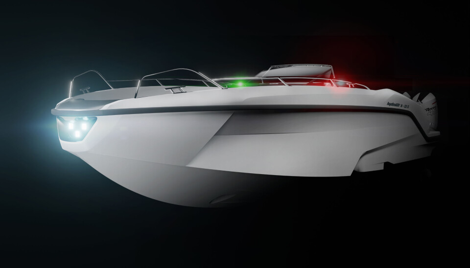 FAMILIELIKHET: Genene fra Hydrolifts X-serie videreføres i flaggskipet X-32 som lanseres neste sommer. FAMILIELIKHET: Genene fra Hydrolifts X-serie videreføres i flaggskipet X-32 som lanseres neste sommer.