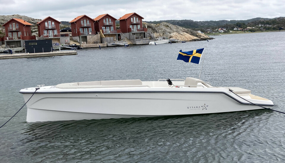 LAV PRIS: El-båten Strana er enkelt bygd for å kunne selges til en relativt lav pris. (FOTO: OCKE MANNERFELT)