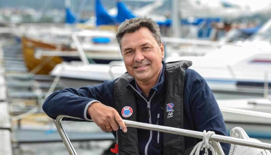 GIR SEG: Sjøfartsdirektør Olav Akselsen har lenge vært syk og trekker seg fra stillingen. Foto: Steinar Haugberg, Sjøfartsdirektoratet. GIR SEG: Sjøfartsdirektør Olav Akselsen har lenge vært syk og trekker seg fra stillingen. Foto: Steinar Haugberg, Sjøfartsdirektoratet.
